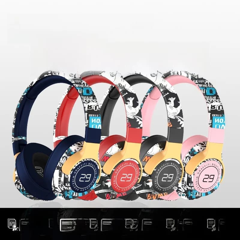 Geschilderde draadloze over-ear koptelefoon met FM-radio en opvouwbaar ontwerp