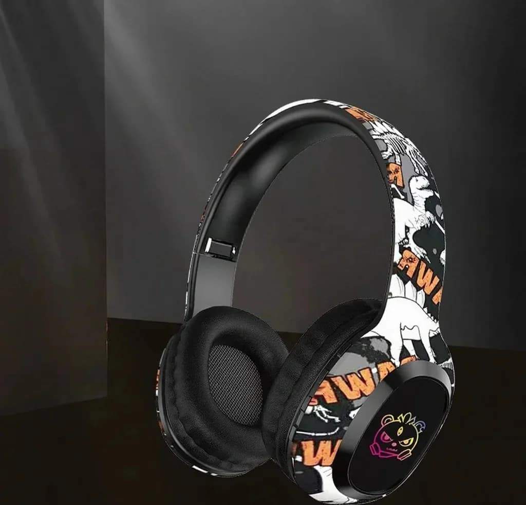 Over-ear Bluetooth-hoofdtelefoon met FM-radio en LED-verlichting