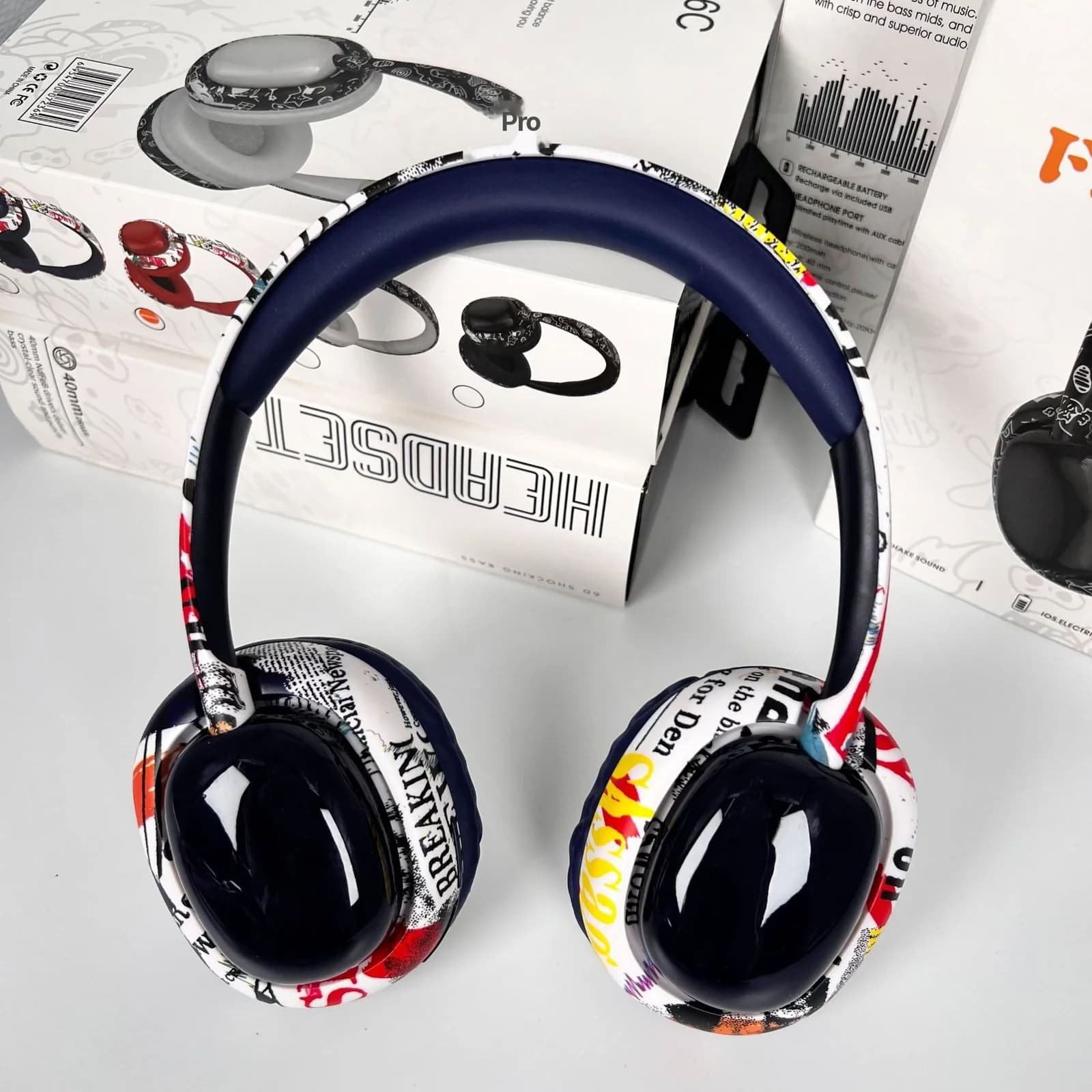 Over-ear Bluetooth koptelefoon met diepe bas en draadloze connectiviteit