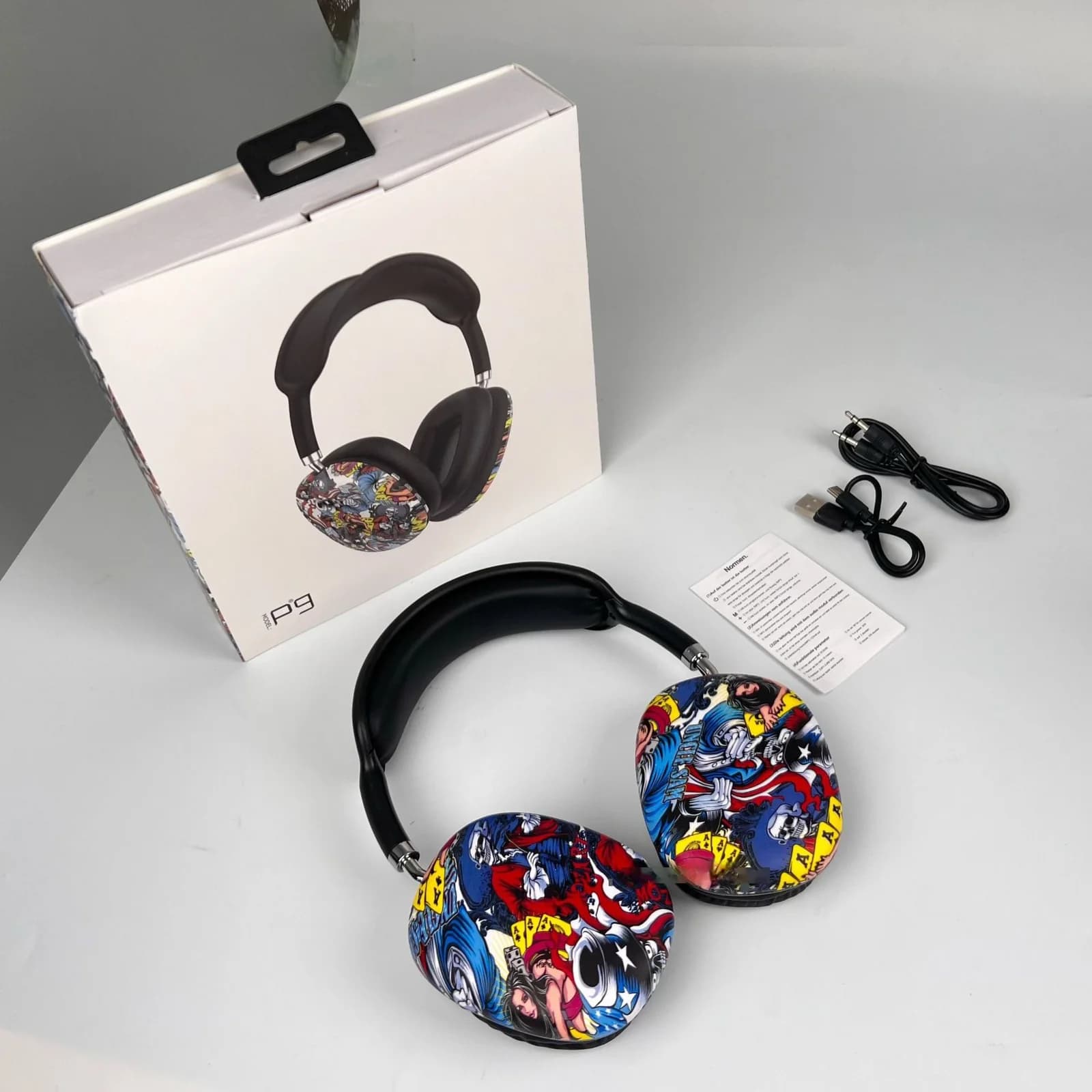 Graffiti over-ear bluetoothkoptelefoon met FM-radio en TF-kaartslot