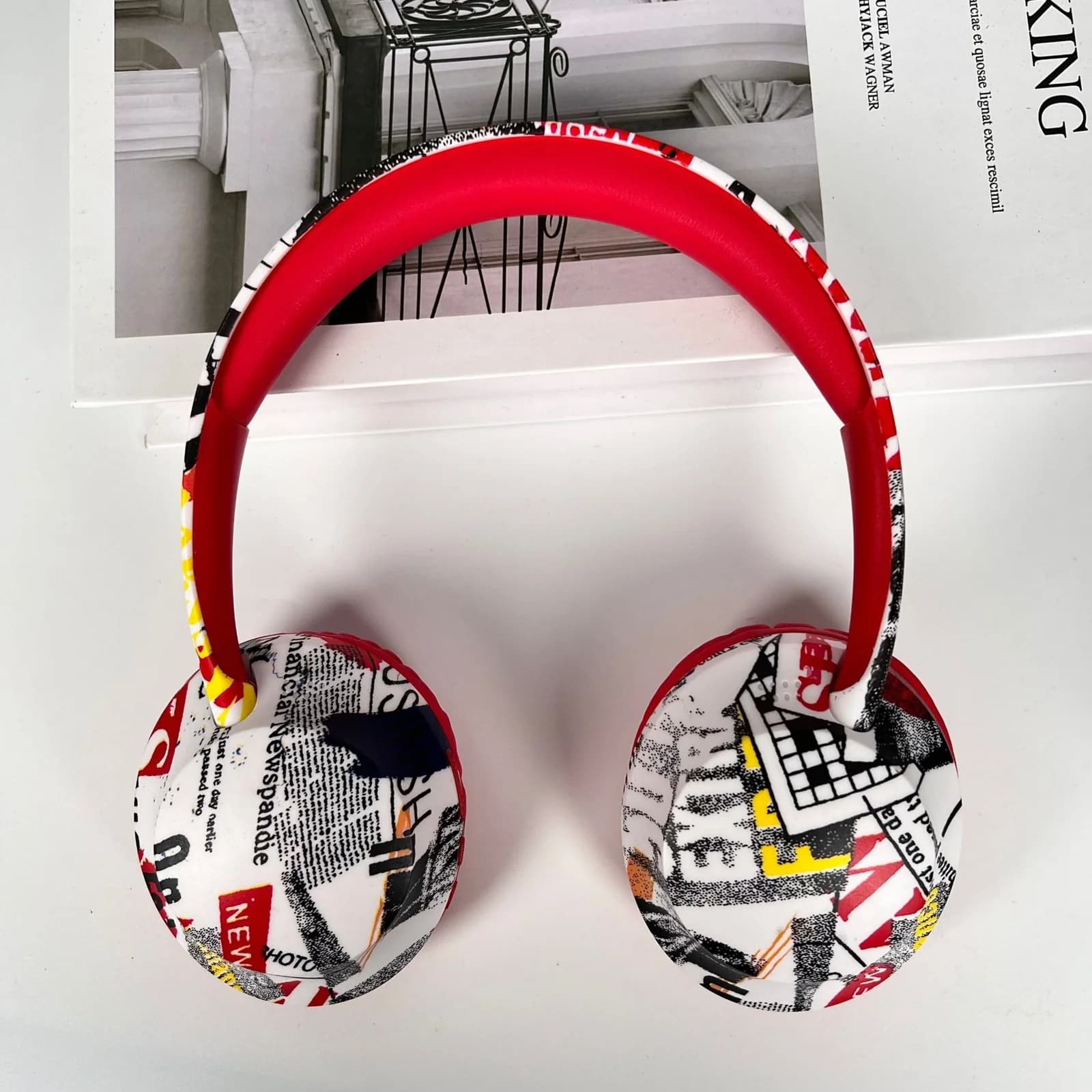 Draadloze over-ear koptelefoon met Bluetooth 5.4 en TF-kaartsleuf